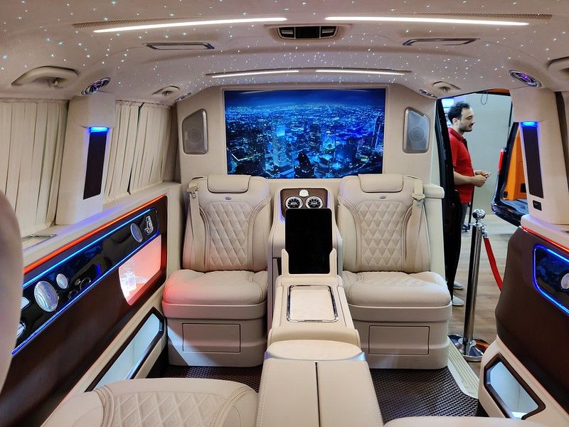 Luxe minibus